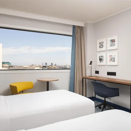 Hilton Barcelona Hotel Exterior photo
